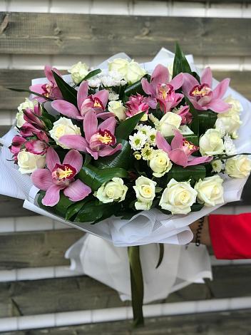 Букет цветов из: Розы и Хризантемы в Нижнем Ломове