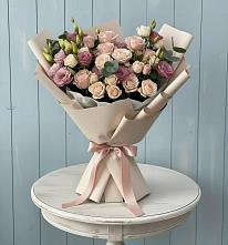 Букет цветов из:  Розы и Лизиантусы в Нижнем Ломове