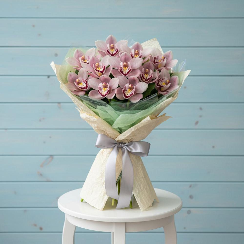 Букет цветов из: Орхидеи и Розы в Нижнем Ломове