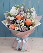 Букет цветов из:  Лизиантусы, Розы, Альстромерии и Гипсофила в Нижнем Ломове