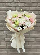 Букет цветов из:  Гвоздики, Розы, Лизиантусы и Хризантемы #REPLACE_PRED# Нижнем Ломове