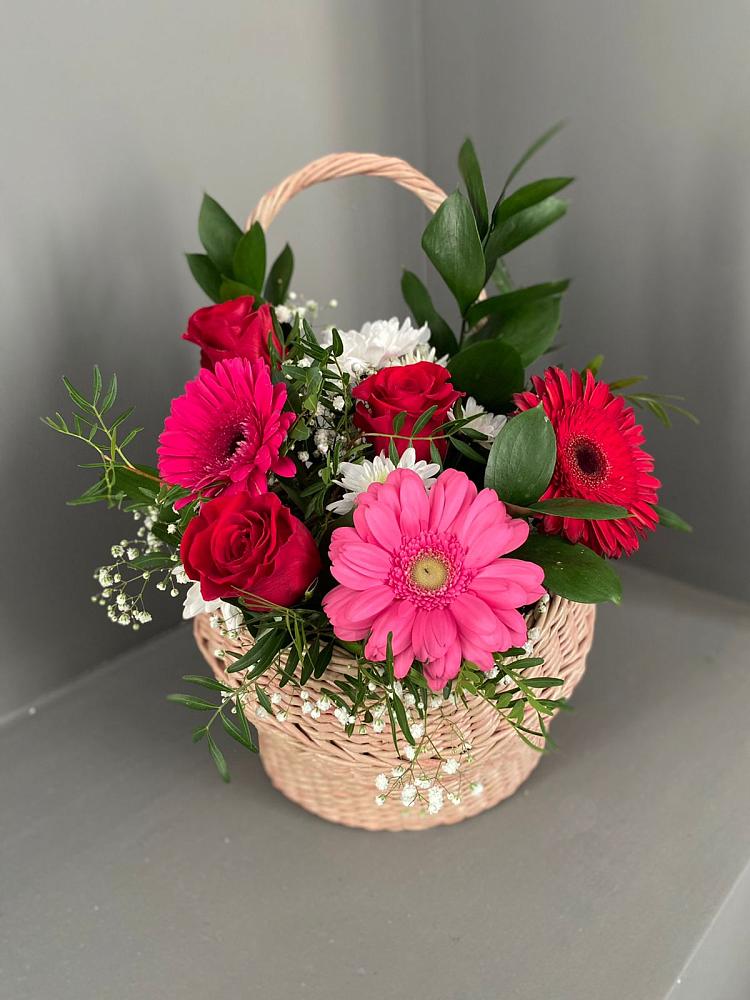 Цветочная композиция из Розы, Хризантемы и Герберы в корзине в Нижнем Ломове
