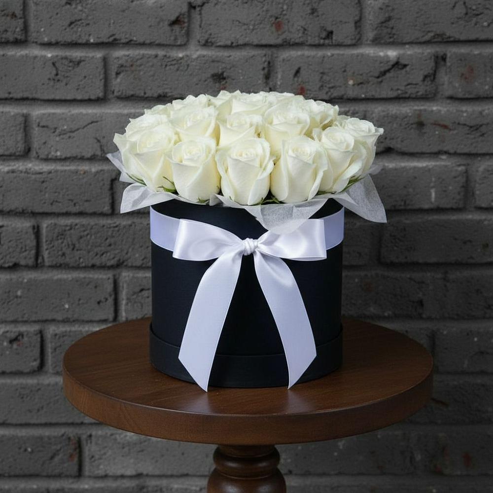 Цветочная композиция из Розы в шляпной коробке в Нижнем Ломове