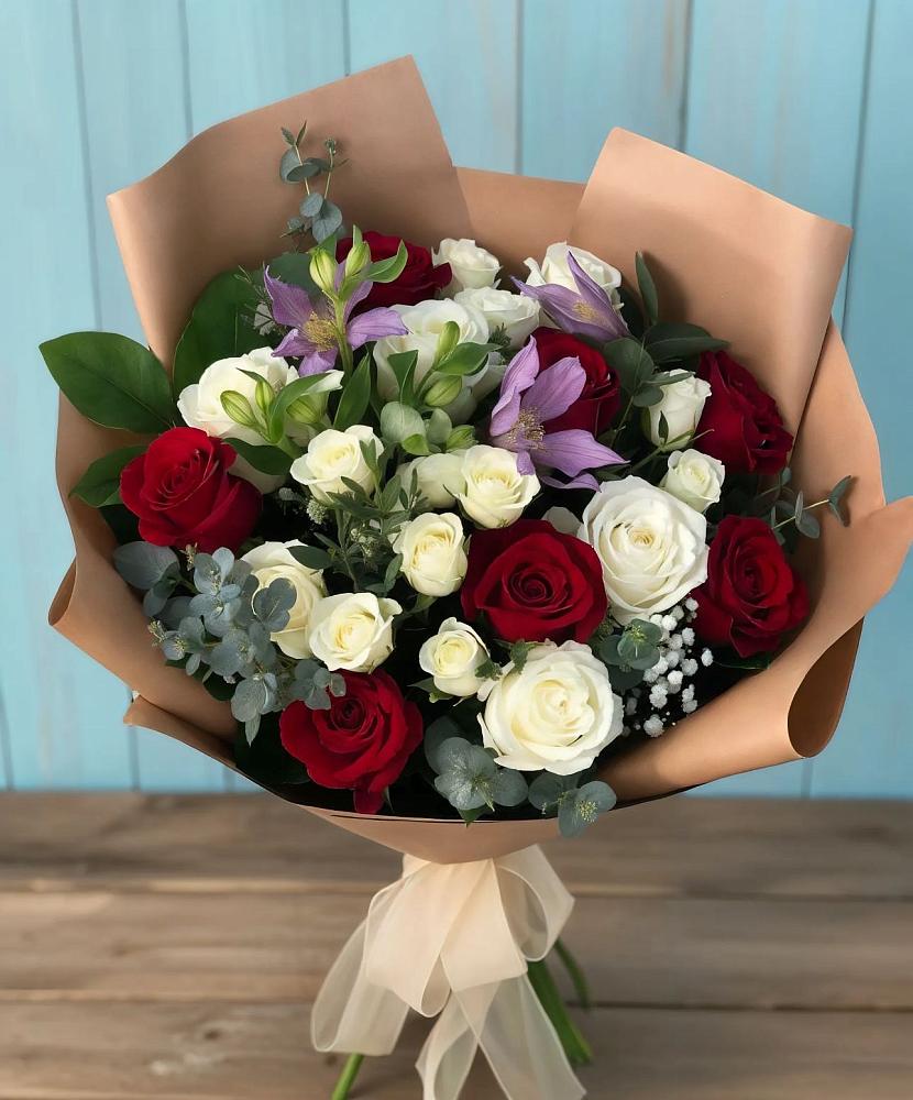 Букет цветов из: Розы и Альстромерии в Нижнем Ломове