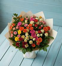Букет Микс из разноцветных кустовых роз в Нижнем Ломове