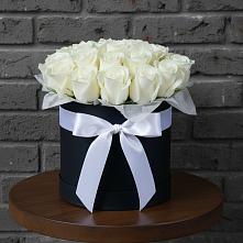 Цветочная композиция из Розы в шляпной коробке в Нижнем Ломове